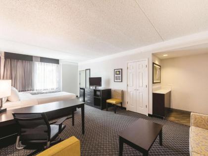 La Quinta by Wyndham San Antonio Downtown - image 3