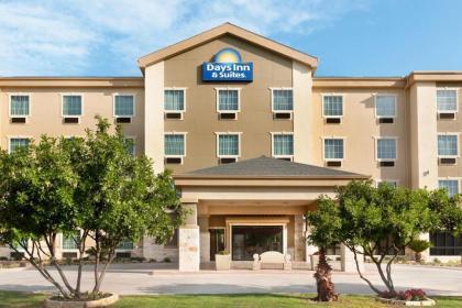 Days Inn  Suites by Wyndham San Antonio near Att Center San Antonio Texas