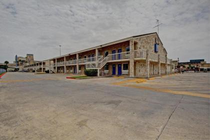 Motel 6-San Antonio TX - Downtown - Market Square - image 3