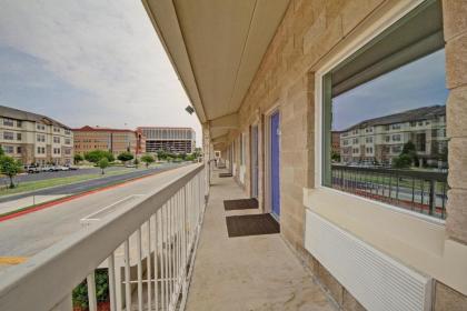 Motel 6-San Antonio TX - Downtown - Market Square - image 5