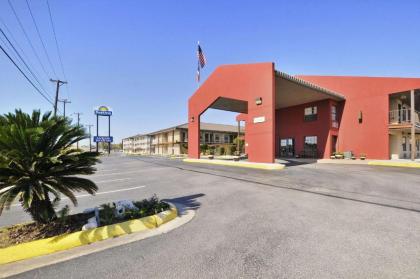 Deluxe Inn San Antonio Near Lackland AFB