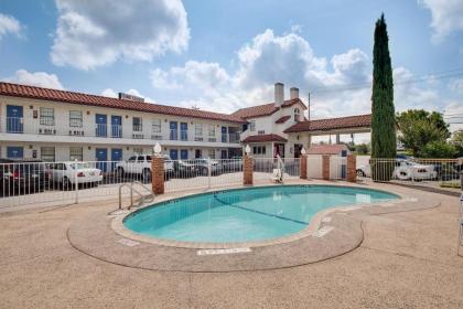 Americas Best Value Inn San Antonio