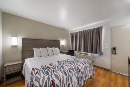 Red Roof Inn San Antonio E - near AT&T Center - image 3