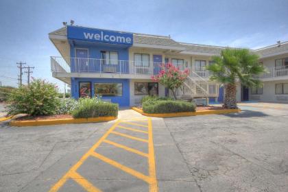 Motel 6-San Antonio TX - Fort Sam Houston