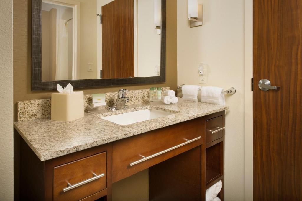 Homewood Suites by Hilton Lackland AFB/SeaWorld TX - image 2