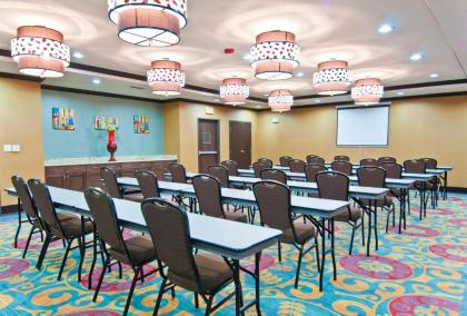 Holiday Inn Express & Suites San Antonio SE by AT&T Center an IHG Hotel - image 5