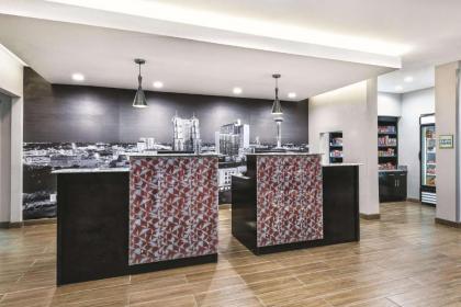 La Quinta by Wyndham San Antonio by AT&T Center - image 2