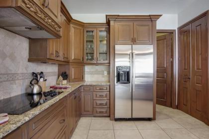 Tranquil Townhome - image 5