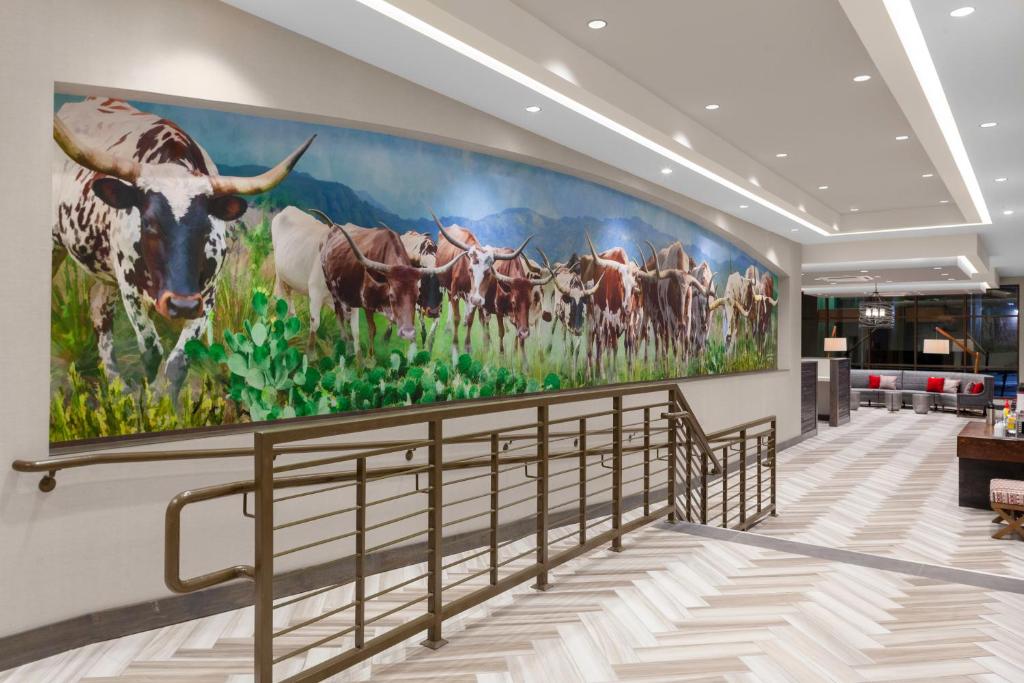 Hampton Inn & Suites San Antonio Riverwalk - image 4