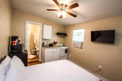 Remodeled Studio Near Downtown San Antonio