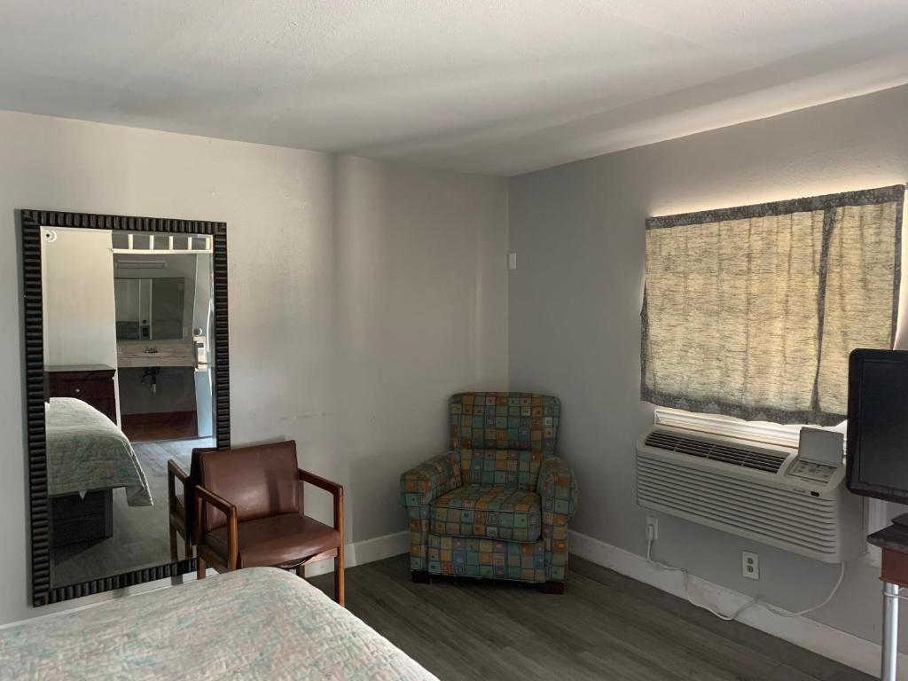 El tejas Motel - image 5