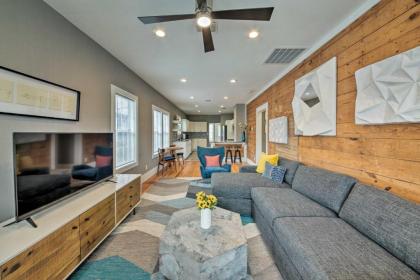San Antonio Home with Yard   2 mi to Downtown San Antonio Texas