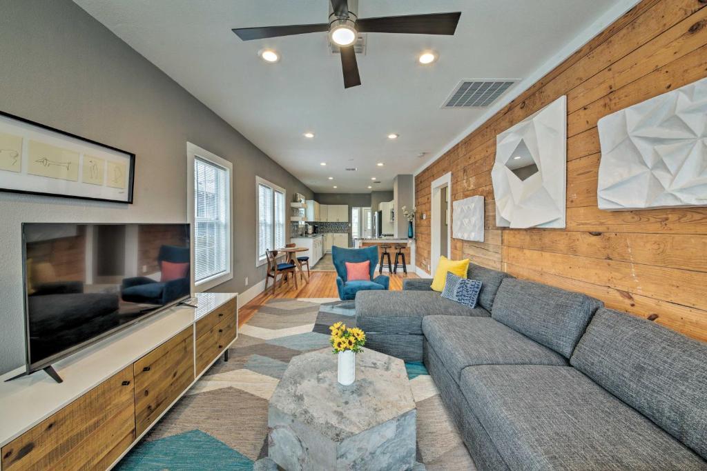 San Antonio Home with Yard - 2 Mi to Downtown! - main image