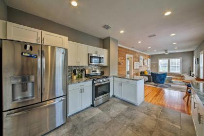 San Antonio Home with Yard - 2 Mi to Downtown! - image 4