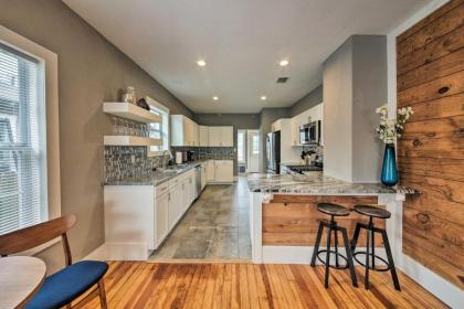 San Antonio Home with Yard - 2 Mi to Downtown! - image 5