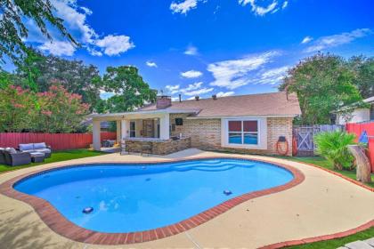 San Antonio Oasis with Yard Pool and Outdoor Bar