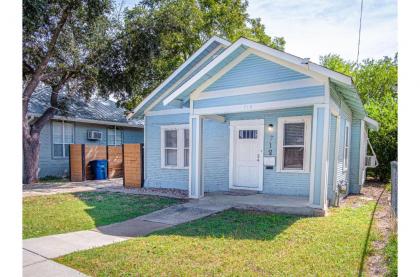 Brand New Listing! Cozy Historic House 5min*DT - image 18