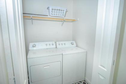 Cozy Remodeled 2br-1ba Near Downtown - image 5