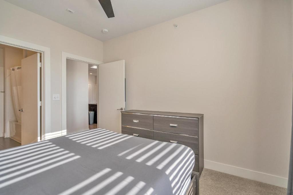 Curated Comfort with Riverwalk Access and Resort Style Pool - image 5