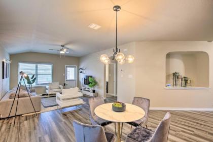 San Antonio Retreat with Yard and Grill Near Dtwn - image 10