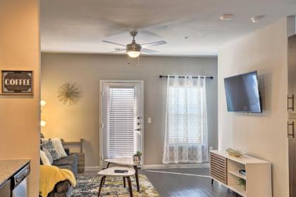 Sleek San Antonio Apt Balcony and Pool Access!