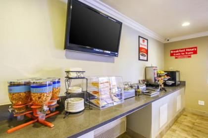 Econo Lodge San Bernardino I-215 - image 3
