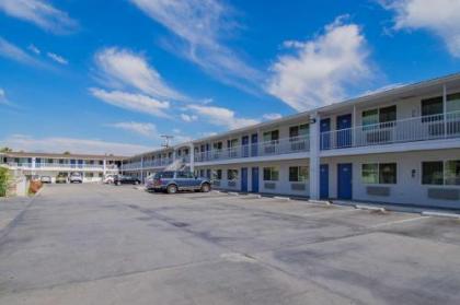Motel 6-San Bernardino CA - Downtown - image 3