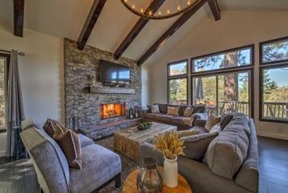 Lake Arrowhead Home with Views - 3 Mi to Village