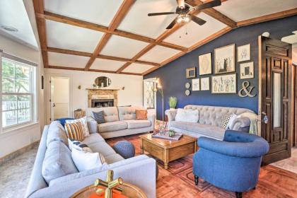 Boho-Chic Home with Game Room Near Lake Gregory - image 15