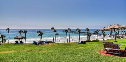 Beachcomber Inn - main image
