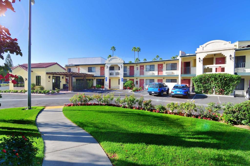 Lamplighter Inn & Suites at SDSU - image 2
