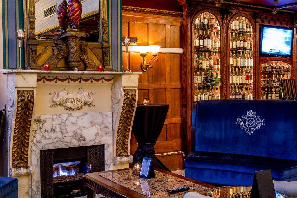 Horton Grand Hotel - image 3