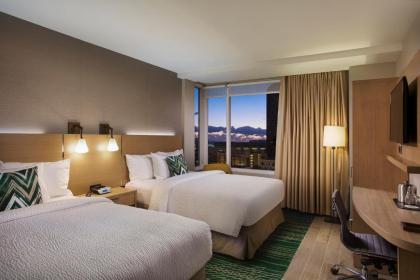 Courtyard by Marriott San Diego Gaslamp/Convention Center - image 2