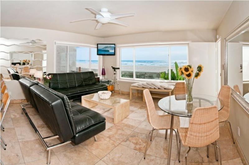 102-Luxury2 - main image
