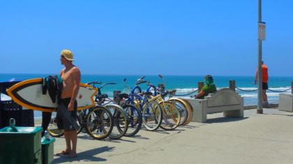 California Dreams Hostel - Pacific Beach - image 3