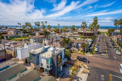 modern Beach Home Steps to the Sand San Diego California