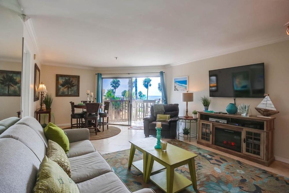 See the Sea 52 Condo - image 4
