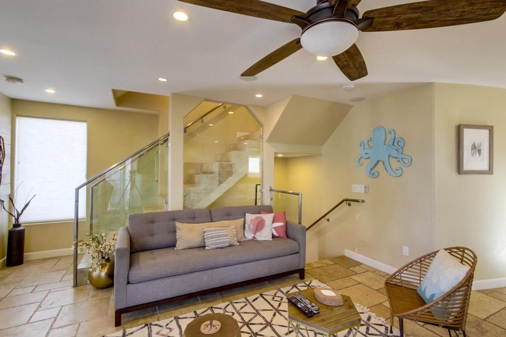 Ocean Breeze 1 & 2 Home - image 3