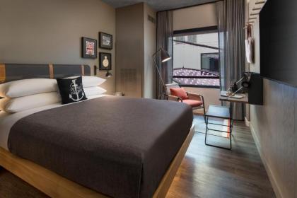 Moxy San Diego Gaslamp Quarter - image 2