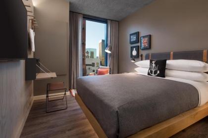 Moxy San Diego Gaslamp Quarter - image 5