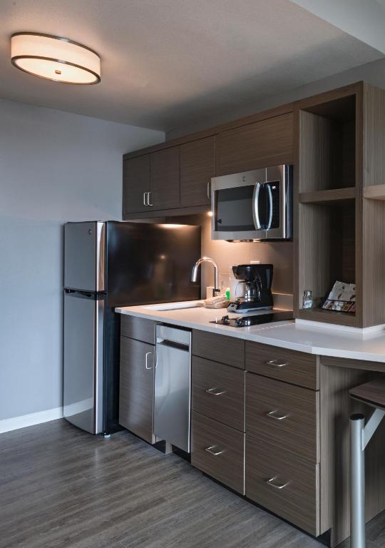 TownePlace Suites by Marriott San Diego Airport/Liberty Station - image 5