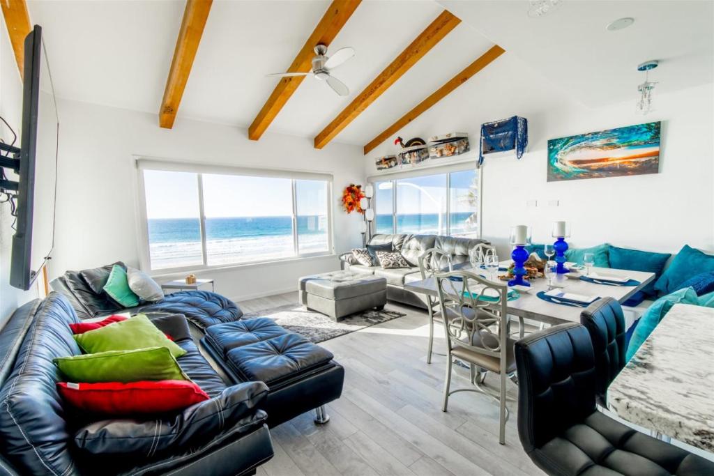 120-OCEANFRONT Penthouse 5 - main image