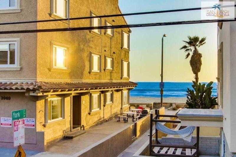 200-Surf Stars Penthouse - main image