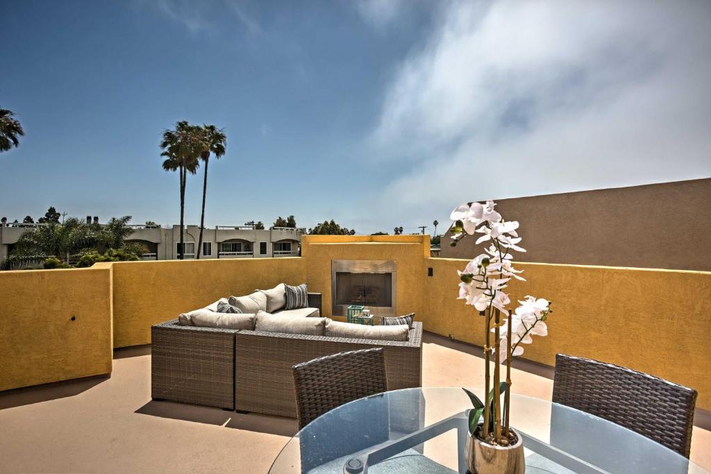 Sunny SoCal Hideaway Less Than 2 Miles to Pacific Beach! - main image