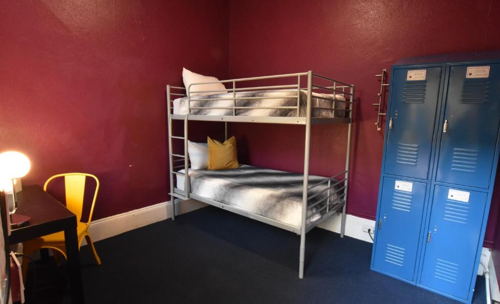 Gaslamp Hostel - image 5