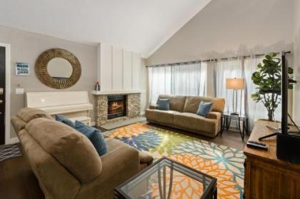San Diego Oasis with Private Pool Spa & Pool Table home