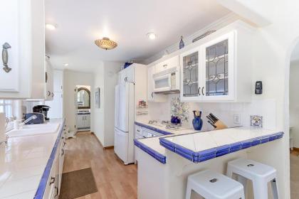 Beachclose Beauty - image 18