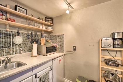 Sunny Mission Hills Apt with Patio 2 Mi to SAN! - image 4