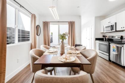 Modern Oasis - image 7