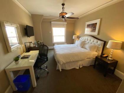 Kensington Park Hotel - image 2